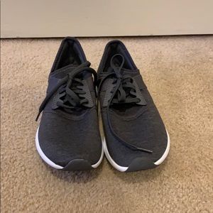 NWOT New Balance Sneakers